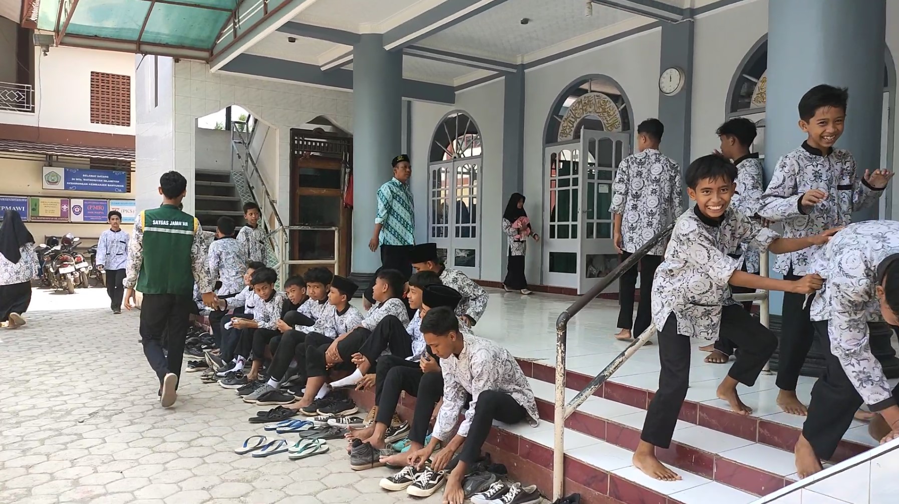 Dokumentasi Santri MWI Kebarongan