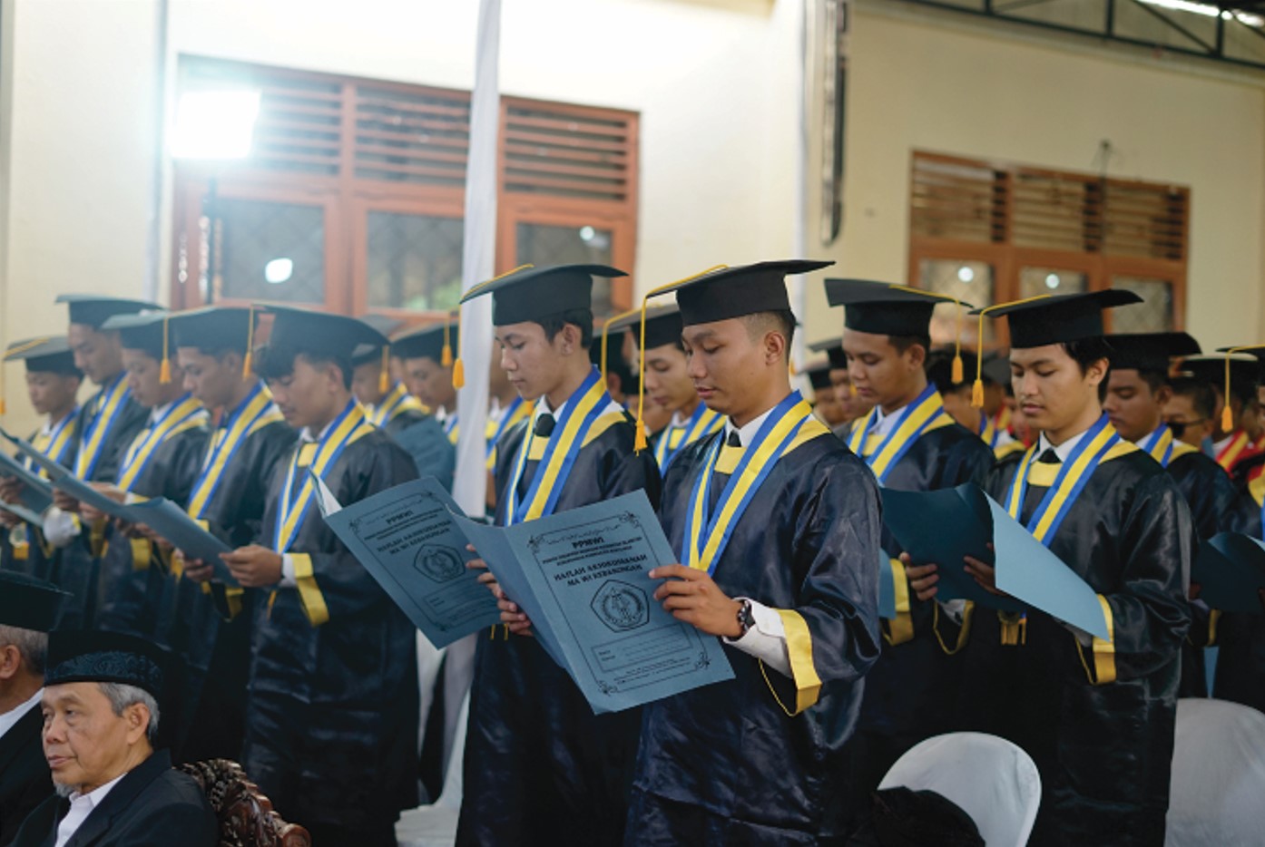 Wisuda Santriwan